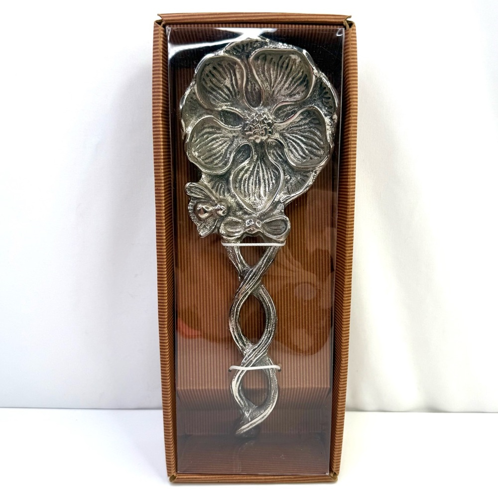 Star Home Silver Flower Bee Metal Spoon Rest